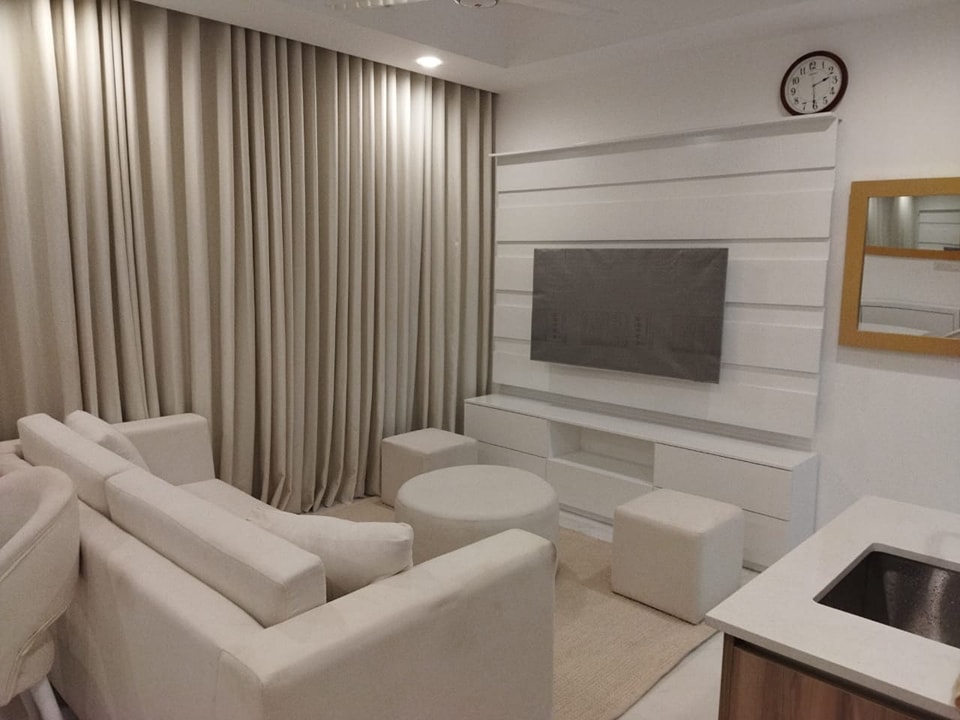 Mr. S. Wijeshingha : Twin Peaks Colombo 2, photo 3